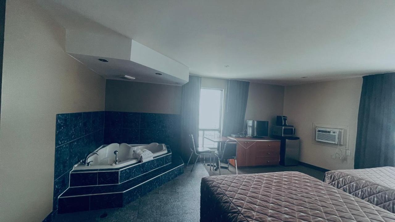 Motel Falcon Brossard Exterior foto