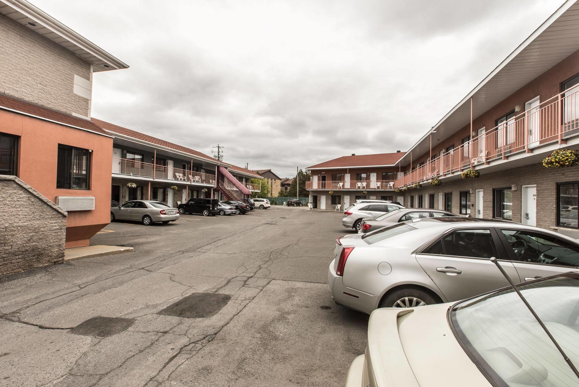 Motel Falcon Brossard Exterior foto